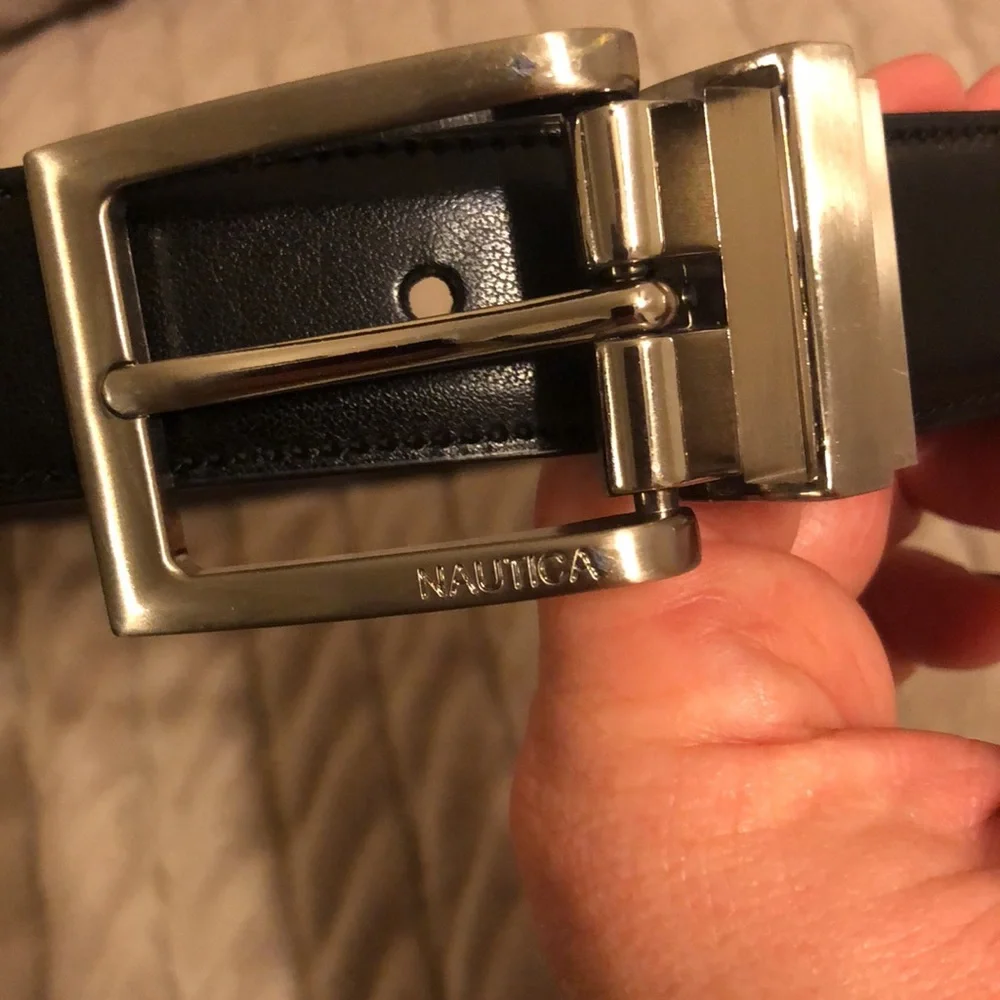 Men’s Nautica Sz 32 Black/Brown Reversible Belt - Picture 3 of 4